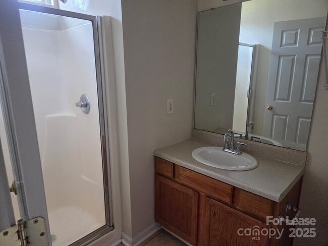 Building Photo - 924 Harbour View Cove NE
