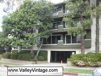 Building Photo - 11687 S Montana Ave