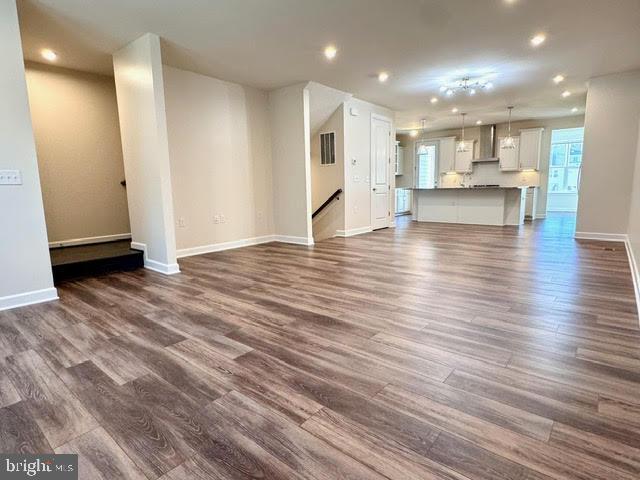 Building Photo - 3822 Rainier Dr