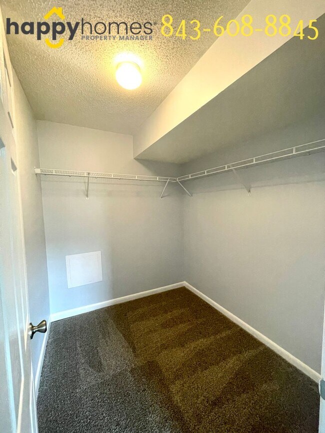Building Photo - Updated 3 Bedroom, 2 Bath Condo in Carolina Cove of West Ashley!