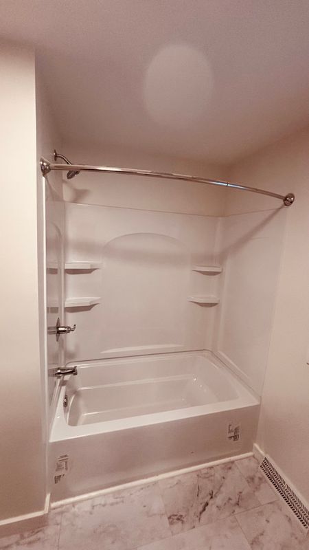 Building Photo - 42 Young Ave