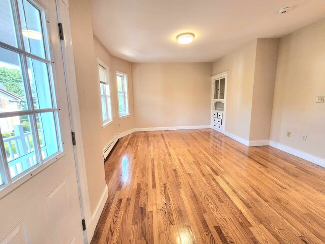 Building Photo - 5 Gleason St