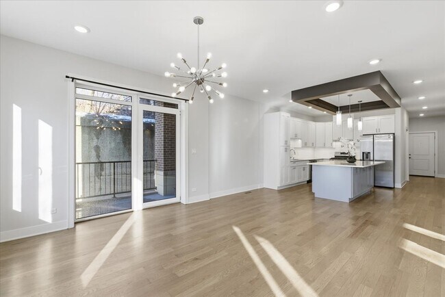 Building Photo - 4101 S Drexel Blvd