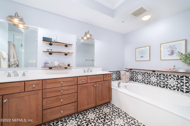 Building Photo - 525 3rd St N