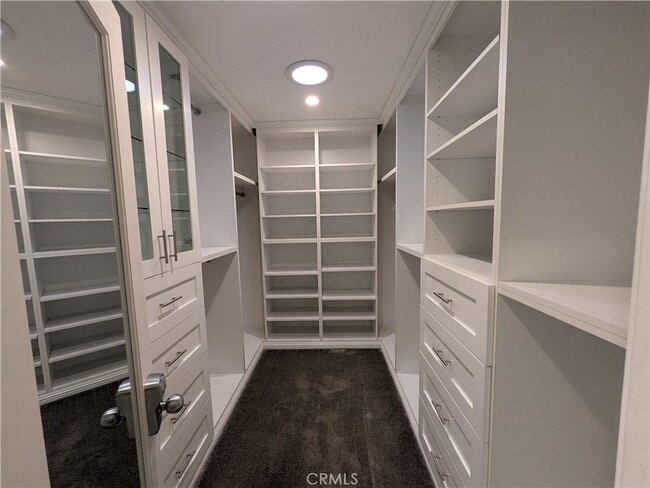 Building Photo - 310 Marion Blvd