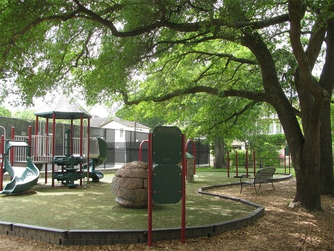 Building Photo - 4008 Tennyson St