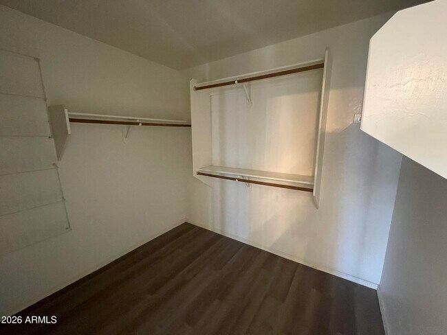 Building Photo - 3850 E Heather Ct