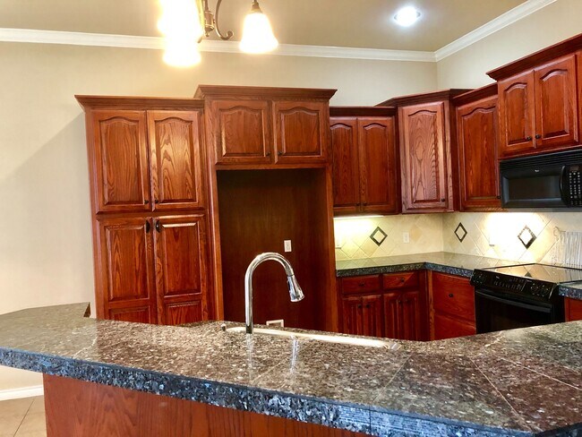 Building Photo - 4 Bedroom | 3 Bath Cooper ISD