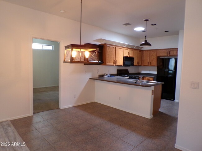 Building Photo - 1755 Oro Dr