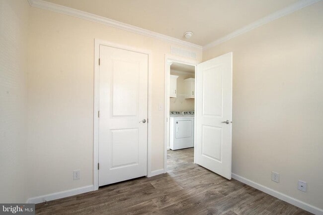 Building Photo - 200 Beechwood Ave