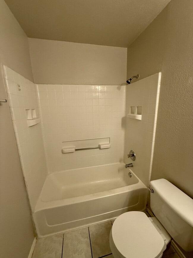 Building Photo - 3504 Banda Ln