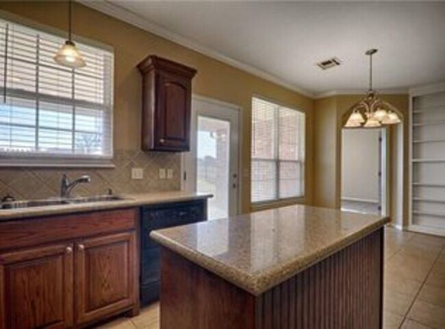 Building Photo - 11326 NW 121st Pl