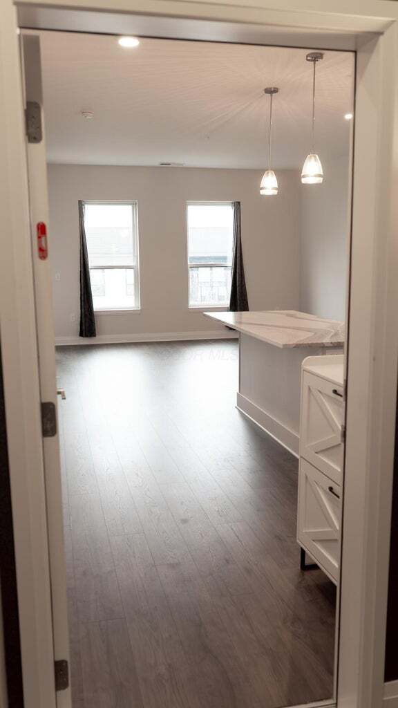 Building Photo - 6633 Dale Dr