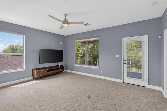Building Photo - 3010 Lombardi Way