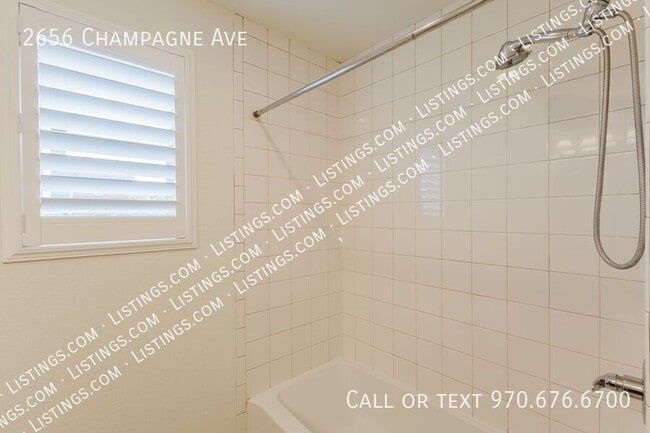 Building Photo - 2656 Champagne Ave