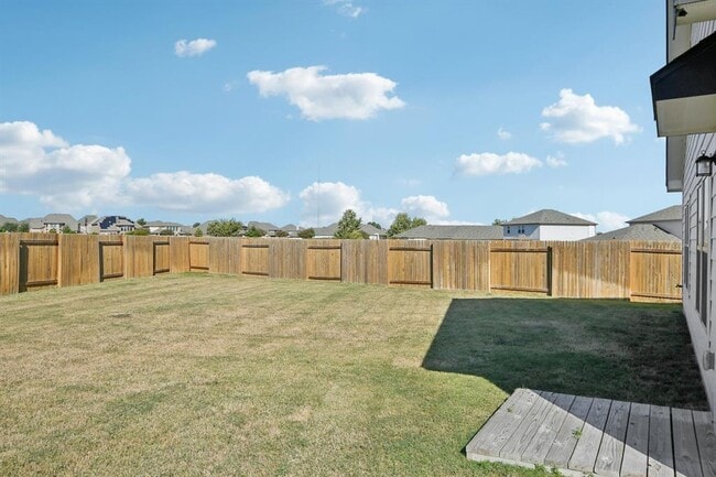 Building Photo - 112 Comet Pointe Dr