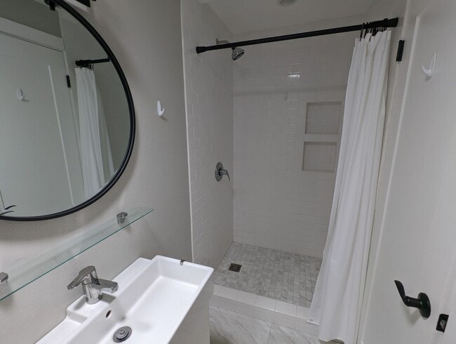 Building Photo - 4bd/2ba House in Fircrest