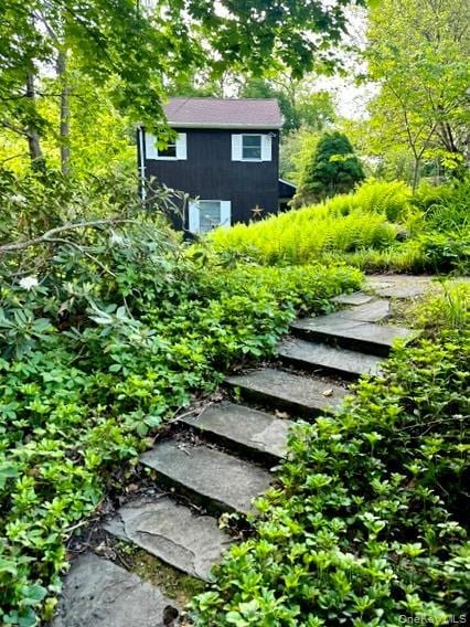 Building Photo - 8 Sunset Dr