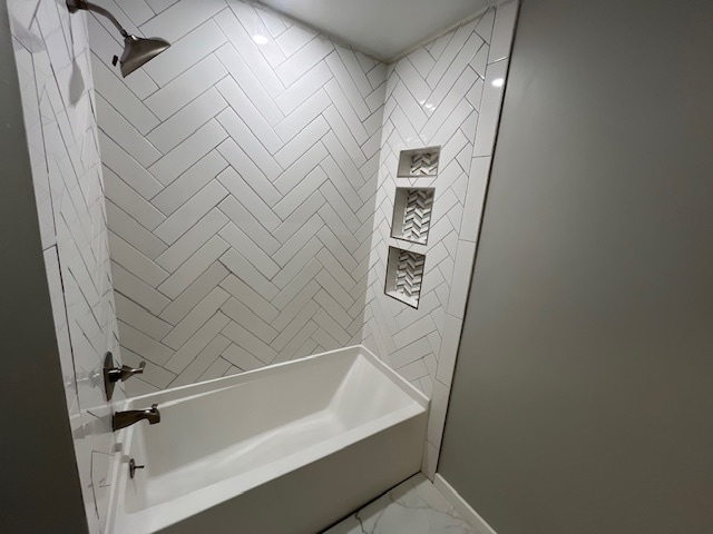 Building Photo - 803 W Cedar St