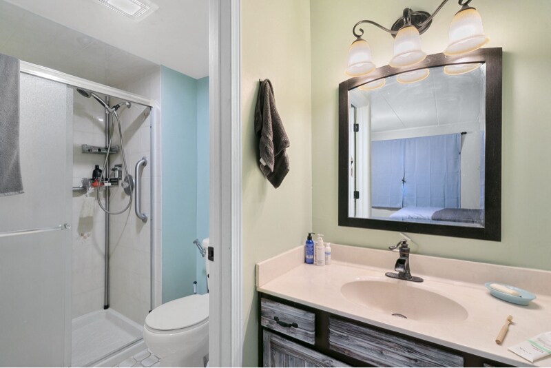 Building Photo - 11045 Theresa Cir