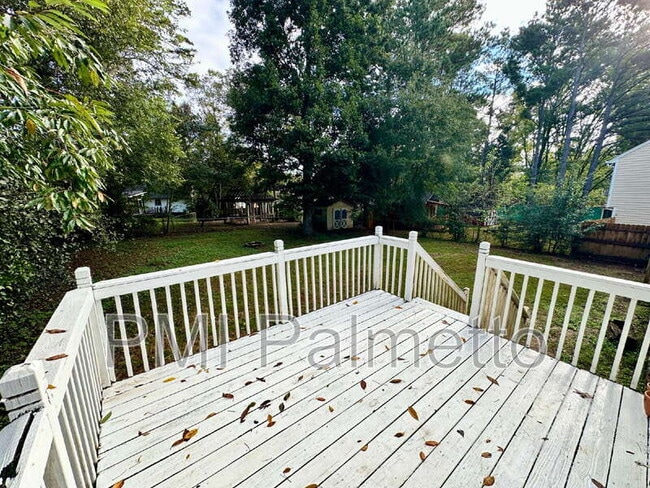 Building Photo - 844 Bentley Dr