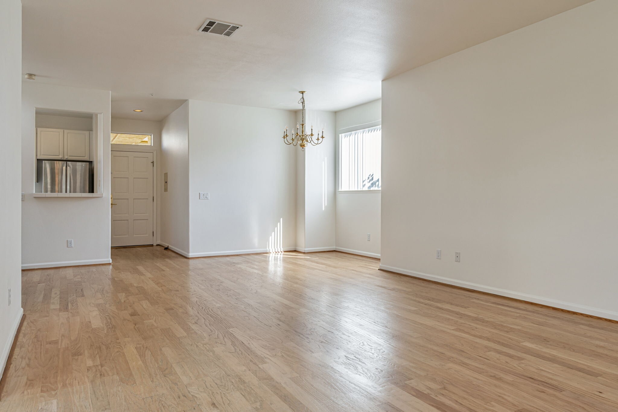 Building Photo - 2561 Park Blvd