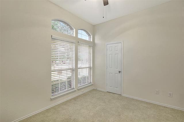 Building Photo - 9205 Regal Oaks Dr