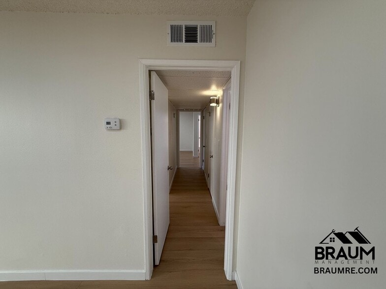 Building Photo - 5461 Kester Ave