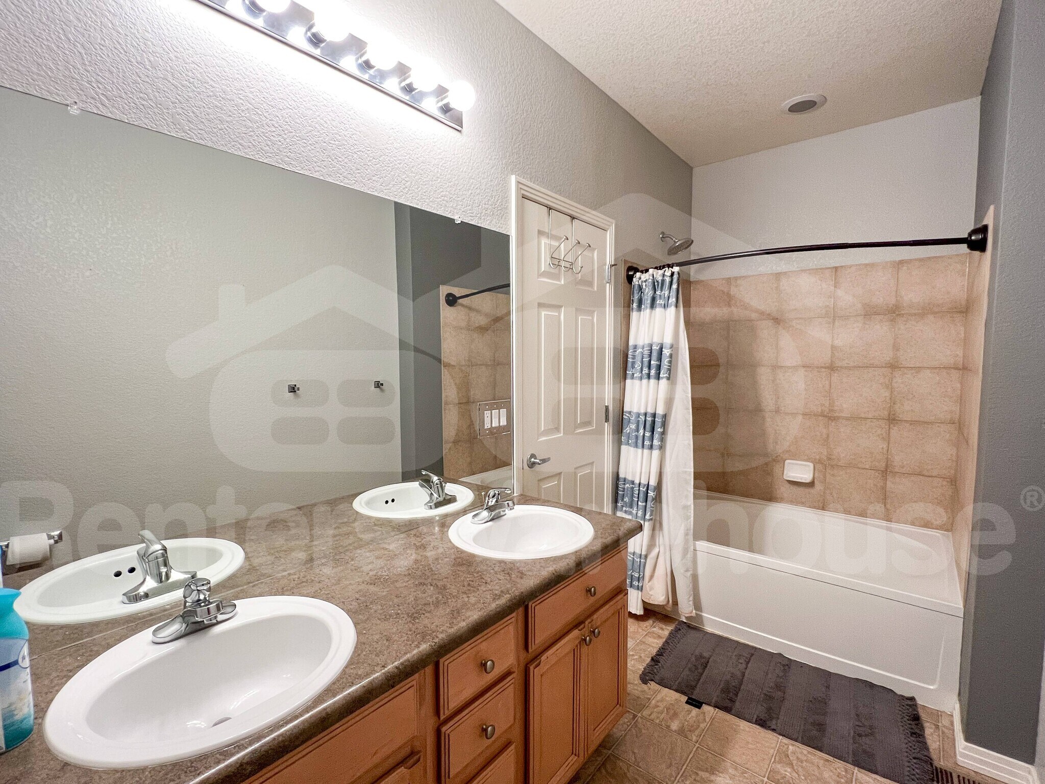 Building Photo - 9381 Ashbury Cir
