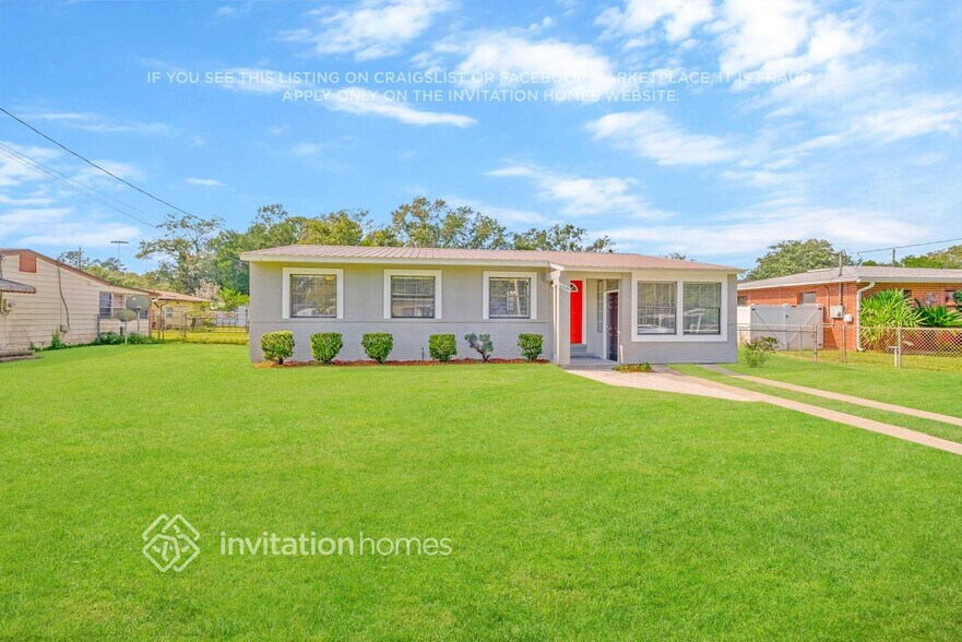 Building Photo - 6346 Commodore Dr