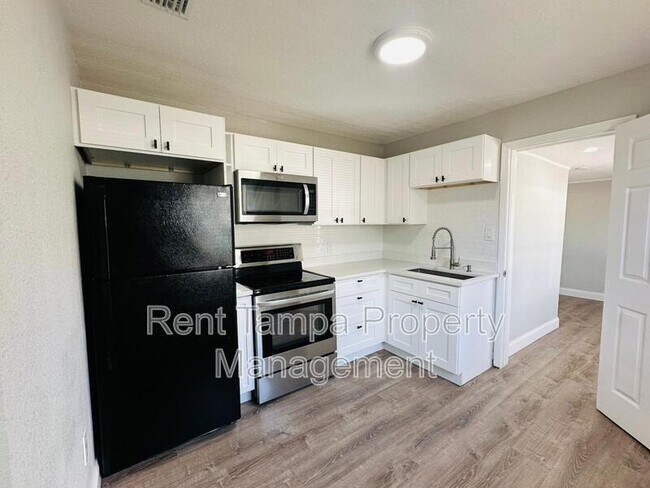 Building Photo - 4801 10th Ave S