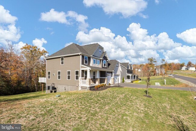 Building Photo - 212 Southern View Dr