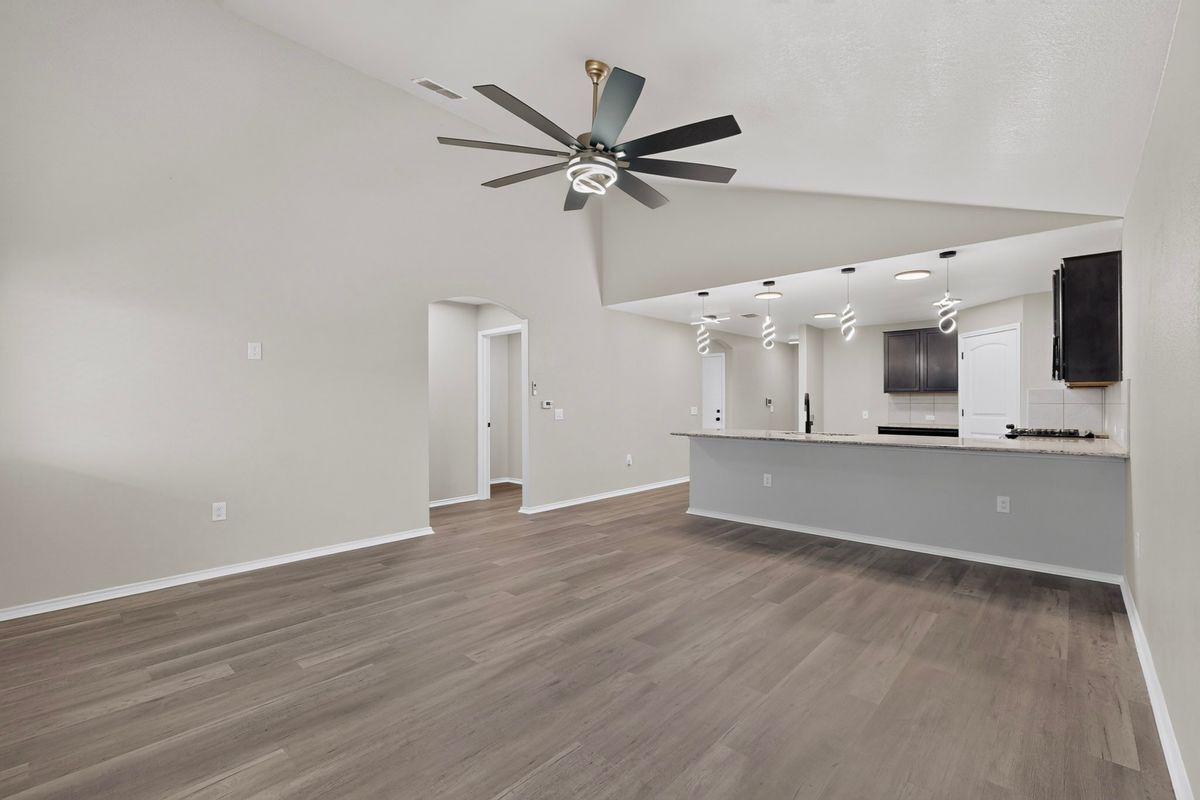 Building Photo - 735 Pelican Pt