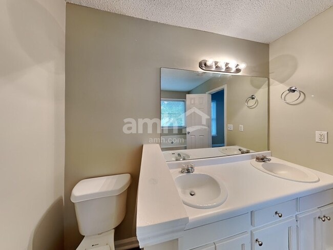 Building Photo - 3032 Crystal Gate Pl