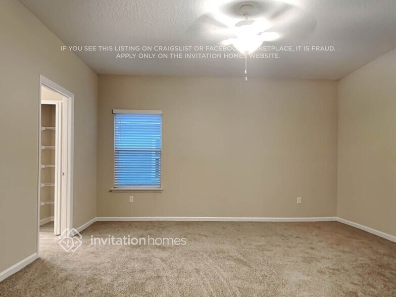 Building Photo - 9920 Lemon Grass Ln