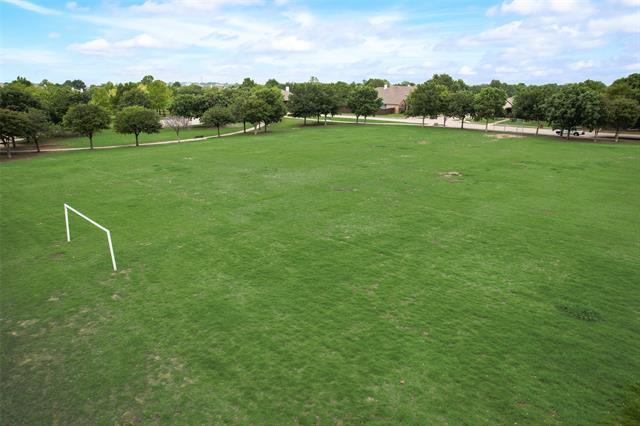 Building Photo - 9530 Park Garden Dr