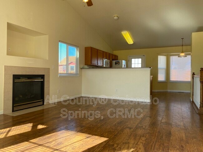 Building Photo - 8482 Crossfire Ct
