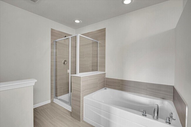 Building Photo - 29W710 Everton Dr