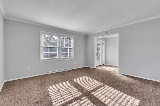 Building Photo - Spacious 3 Bedroom, 2 Bath Home with Dual Living Areas & Energy-Saving Solar Panels! $2000/mo rent