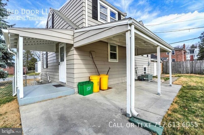 Building Photo - 720 Elm Terrace