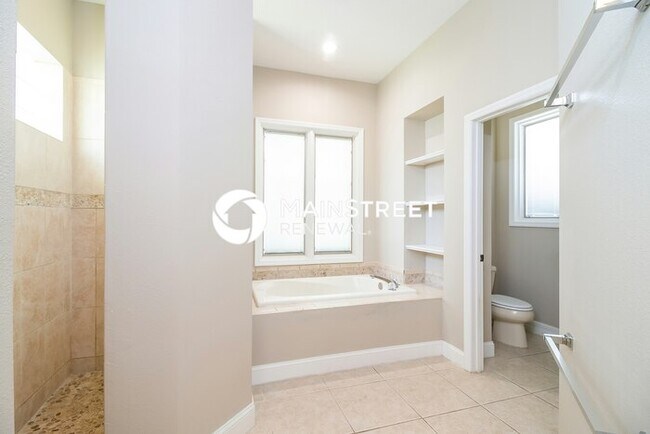 Building Photo - 3 Bedroom Pet-Friendly Home in Englewood, FL with Main Street Renewal