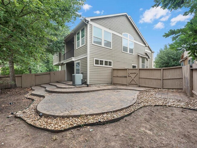 Building Photo - 211 Cheswood Forest Pl