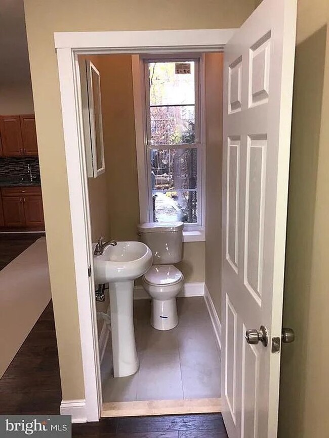 Building Photo - Updated 3 Bedroom Rental in Brewerytown wi...