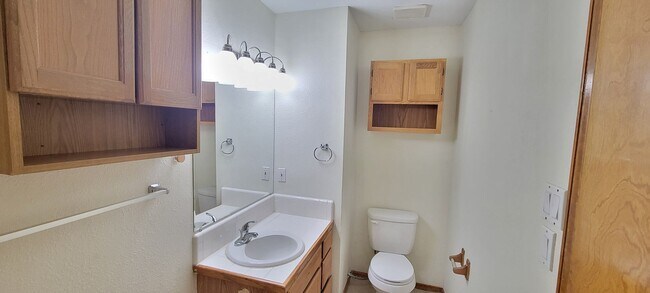 Building Photo - GREAT HOME IN NE CLOVIS NEAR MESA ELEMENTARY