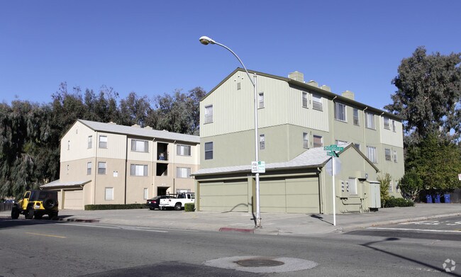 Primary Photo - 360 & 390 Estudillo Ave
