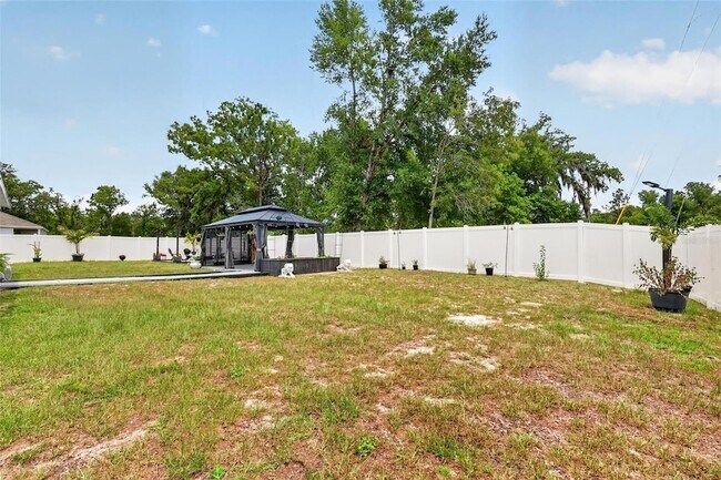 Building Photo - 8695 SW 133rd Ln Rd