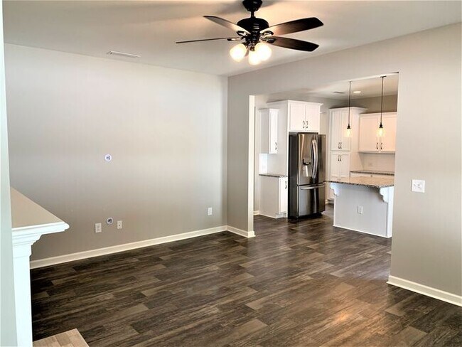 Building Photo - Newer Home in Reedy Fork, SS Appliance, Gr...