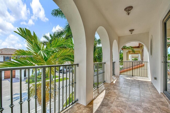 Building Photo - 8354 NW 39th Ct