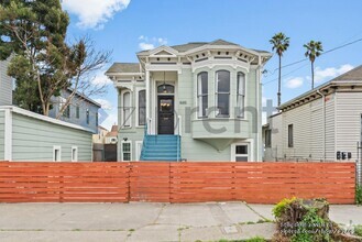 Building Photo - 1685 12th St