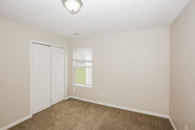 Building Photo - 2712 Forest Grove Ct